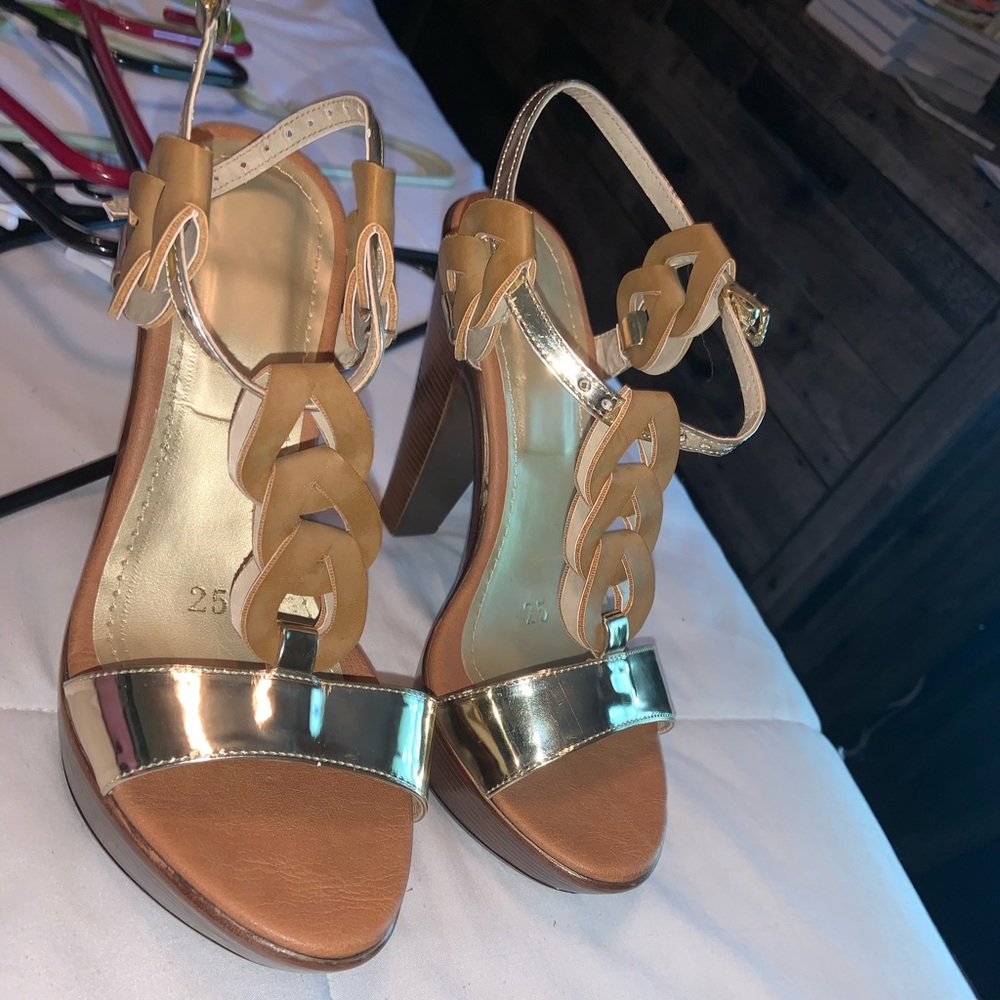 Casual/dressy high heels